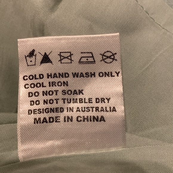 ✨BRAND NEW✨ GREEN DRESS SIZE 8 - Picture 5 of 5